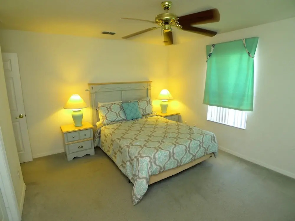4 Bed Pool Home 253