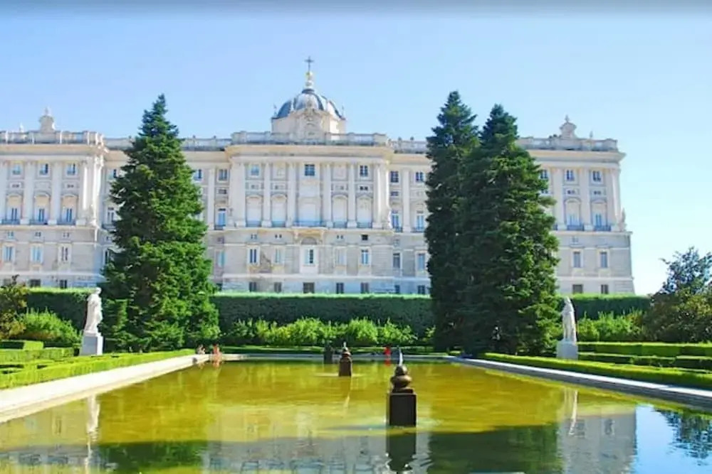 Apartment with 2 Bedrooms in Madrid, with Wonderful City View, Furnished Terrace And Wifi