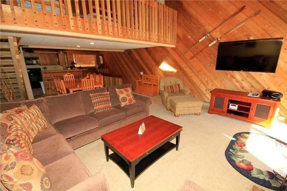 Snowcreek II 220 by RedAwning
