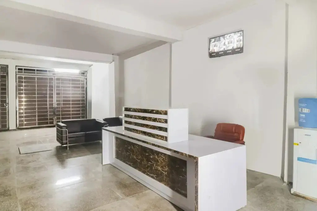 Lovely Inn by OYO Rooms