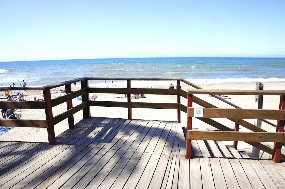 Apartment With one Bedroom in Calahonda, With Wonderful sea View, Pool Access and Wifi - 100 m From the Beach