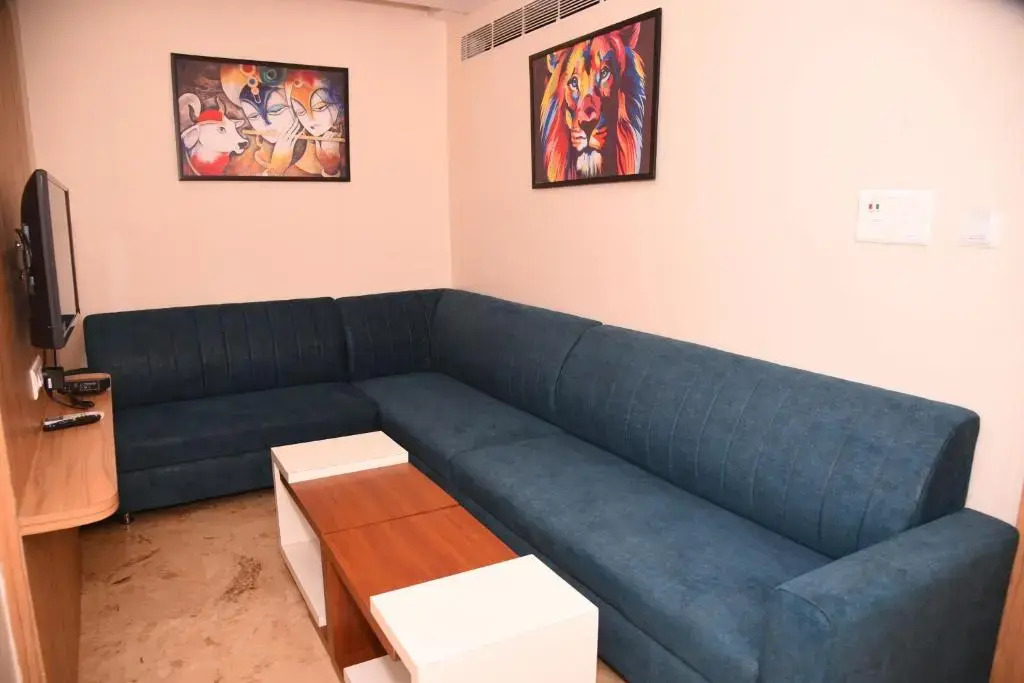 Hotel Ekta International !! 300 Mts From BABA BAIDYANATH DHAM TEMPLE