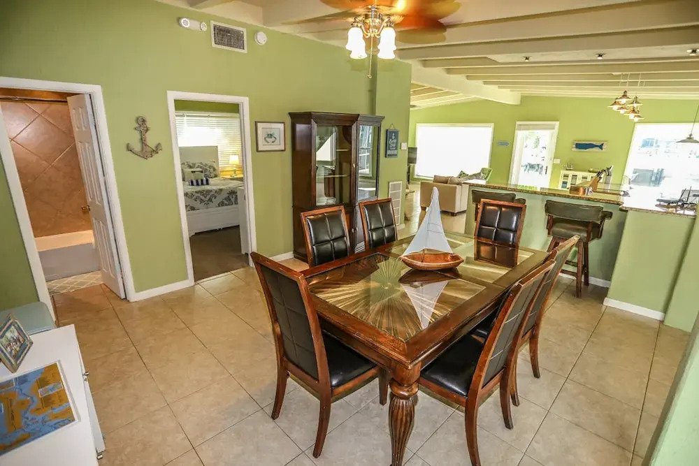 5670 Williams Dr. - M