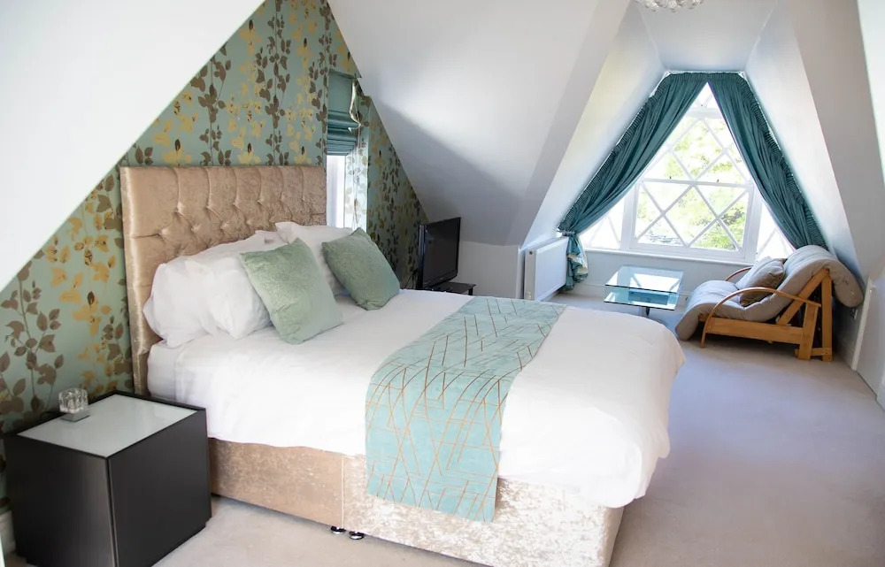 Broad Park Villa - 4 Bed-Sleeps 8-TJS4BPV