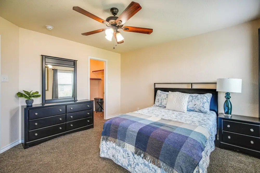 San Antonio Townhome ~ 2 Mi to Aquarium!