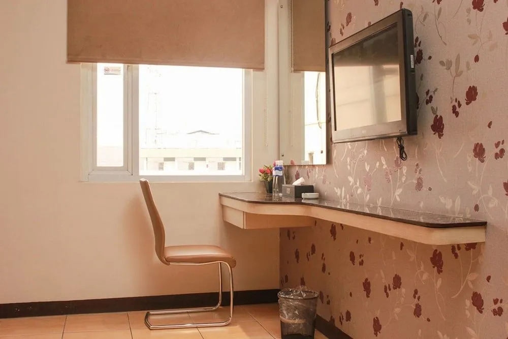 RedDoorz Premium near Bandung Station