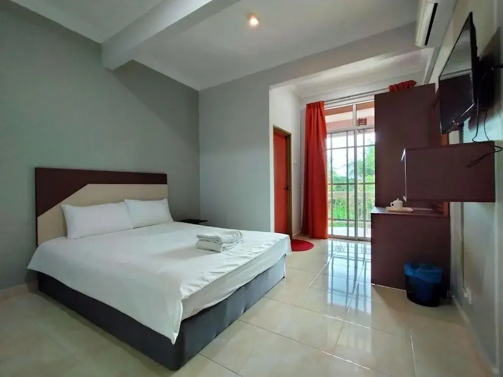 OYO 89934 Rose Village Inn & Spa