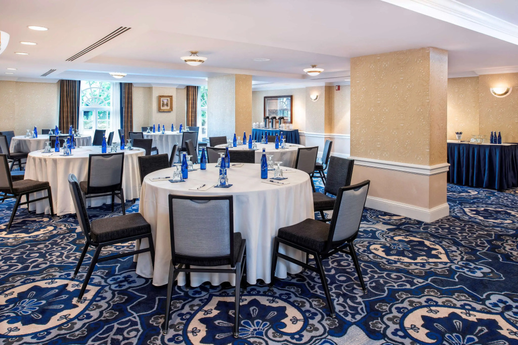 Phoenix Park Hotel