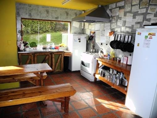 Periko´s Youth Hostel