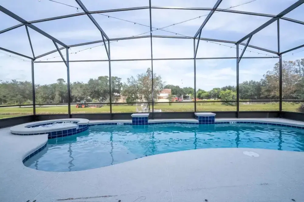 6163 Fantastic Home With 12bd
