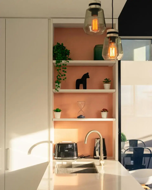 Bond Quarter Loft