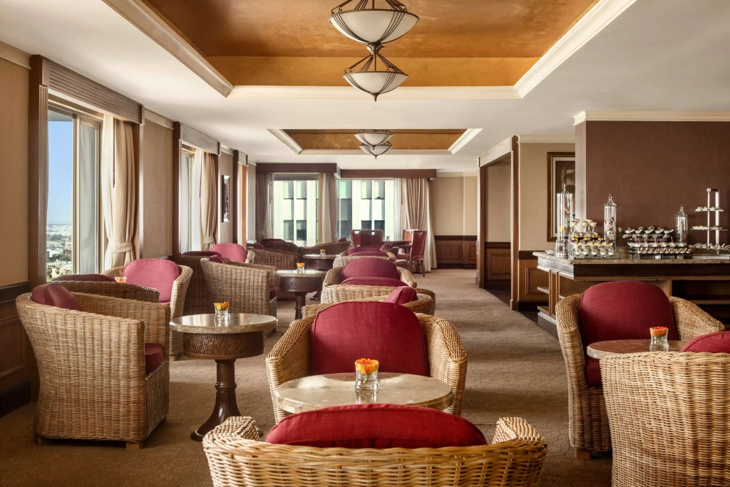 Sule Shangri-La, Yangon