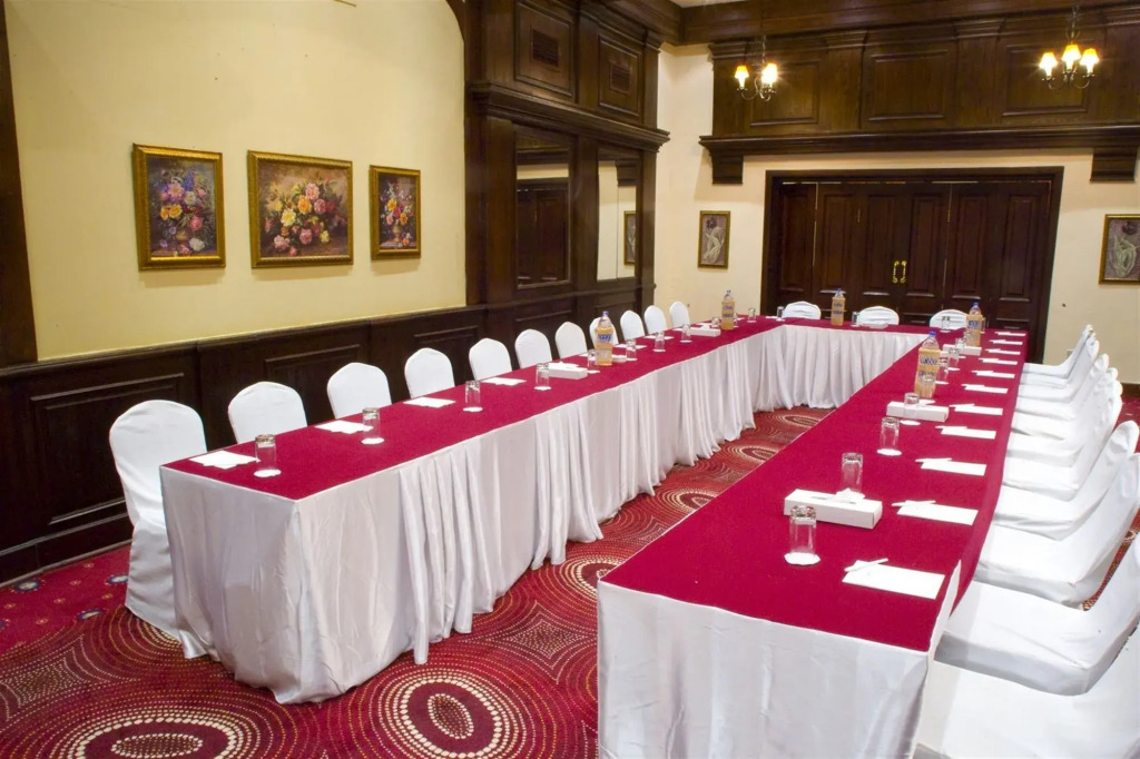 Helnan Auberge Fayoum