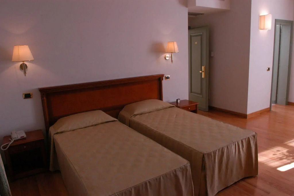 HC Hotel Cremona Pilgrims