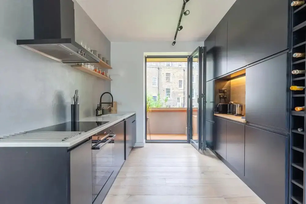 Ultra-modern 1 Bedroom in Angel With Balcony