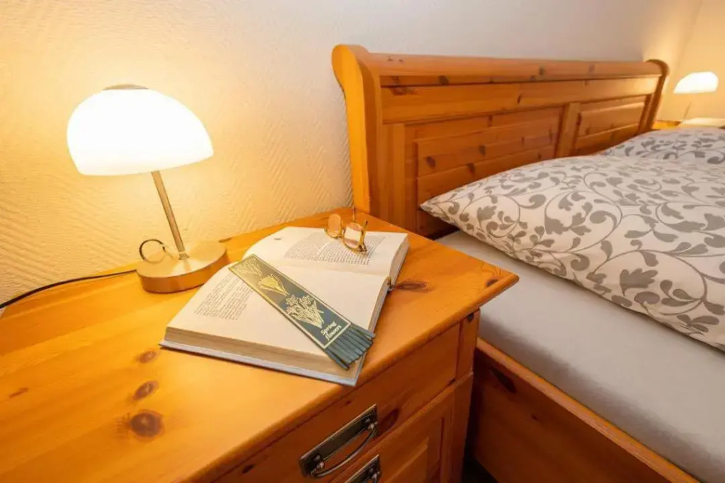 Wohnung 4 im EG Haus Stranddistel, komfortable Ferienwohnung fur 3 Personen in Zingst