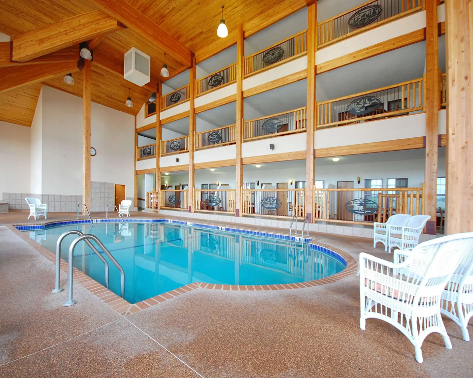 Norfolk Lodge & Suites, an Ascend Collection Hotel