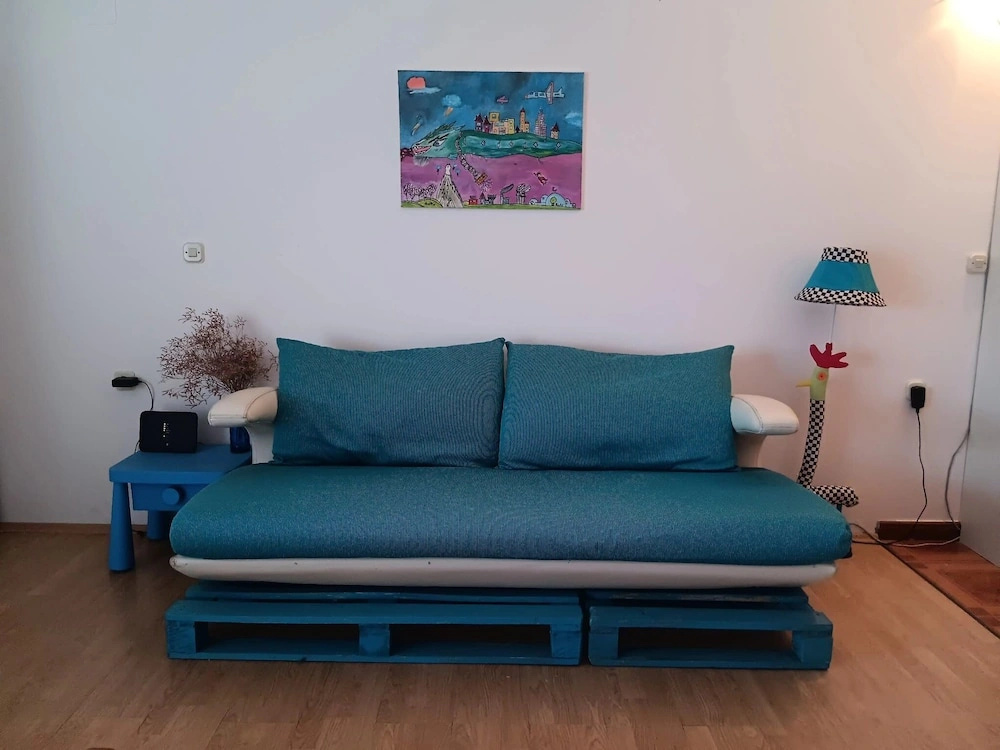Room Art Room