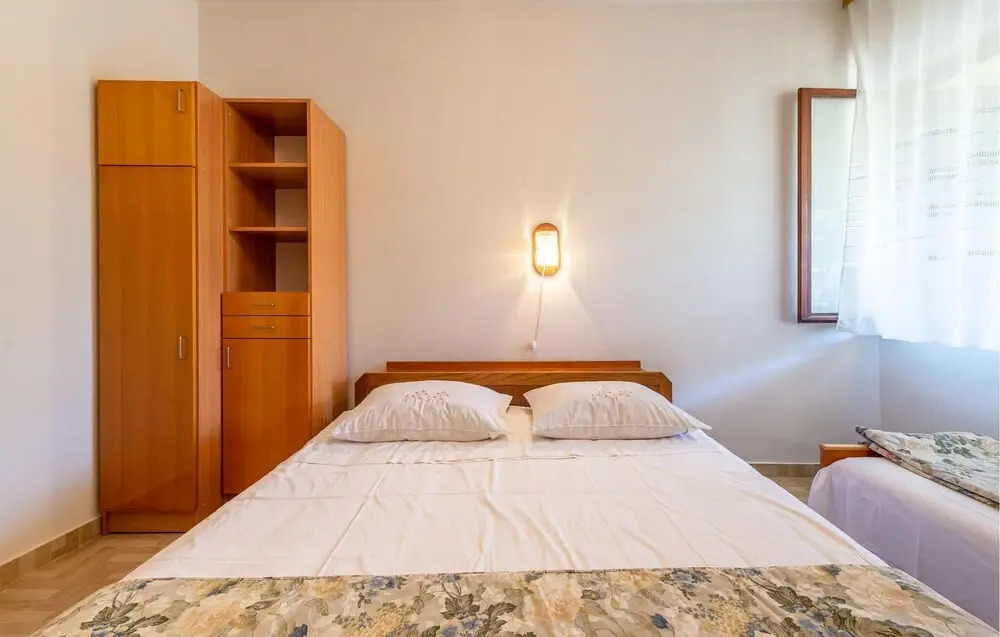 Beautiful Apartment in Zadar With 2 Bedrooms and Wifi