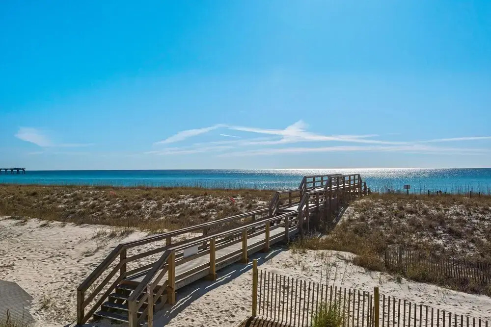 Sea Shell 3 Bedroom Townhouse by RedAwning
