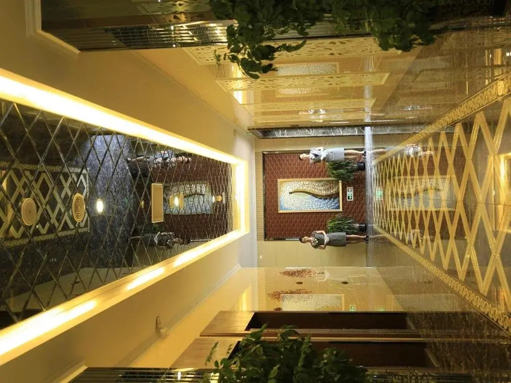 Carnival Boutique Hotel