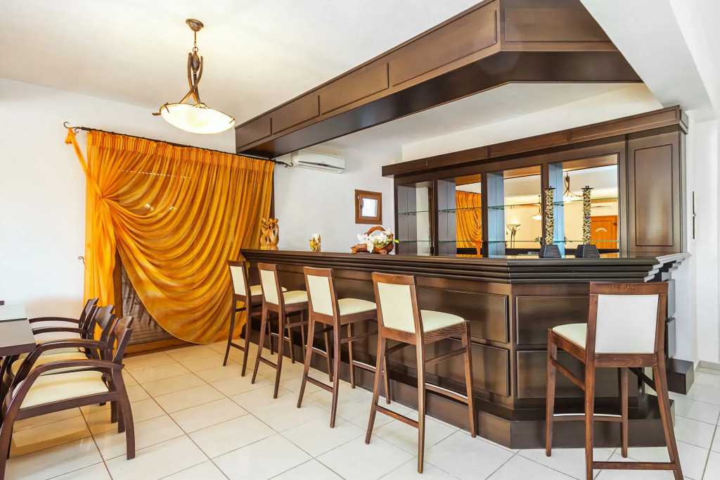 Nereides Hotel