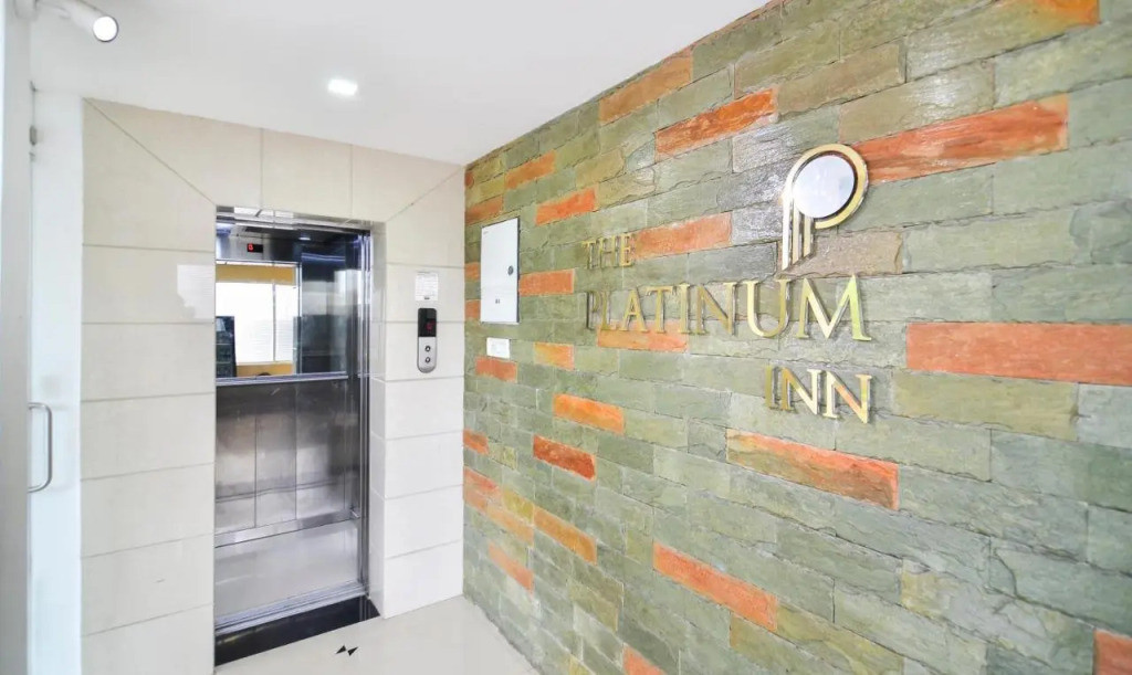 Itsy Hotels Platinum Inn