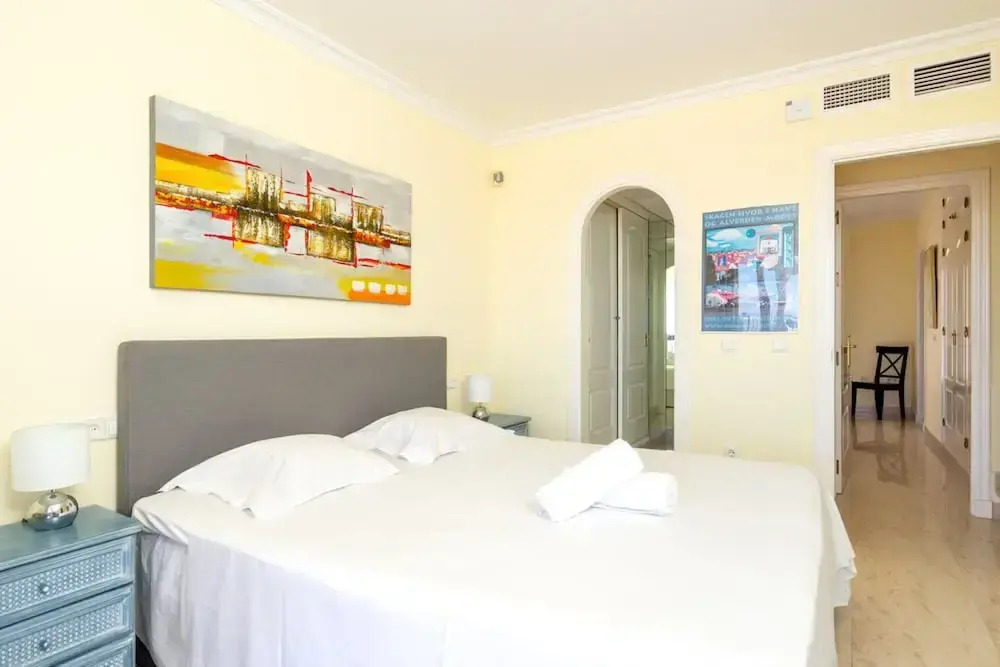 Apartment - 2 Bedrooms with Pool and WiFi - 107865