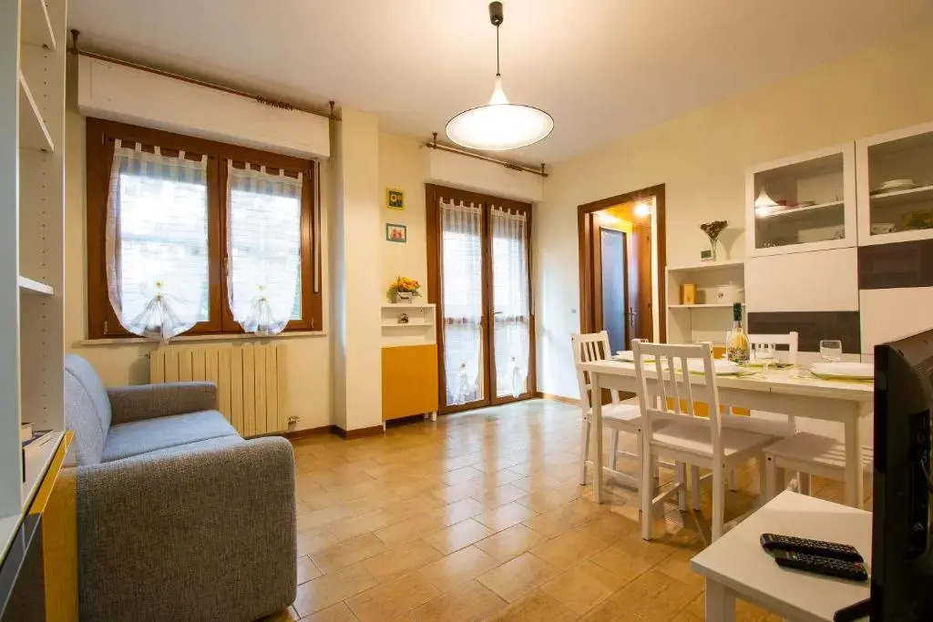 ALTIDO Lovely Flat for 4 with Balcony and Free Parking