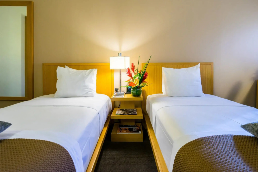 VIVE Hotel Waikiki