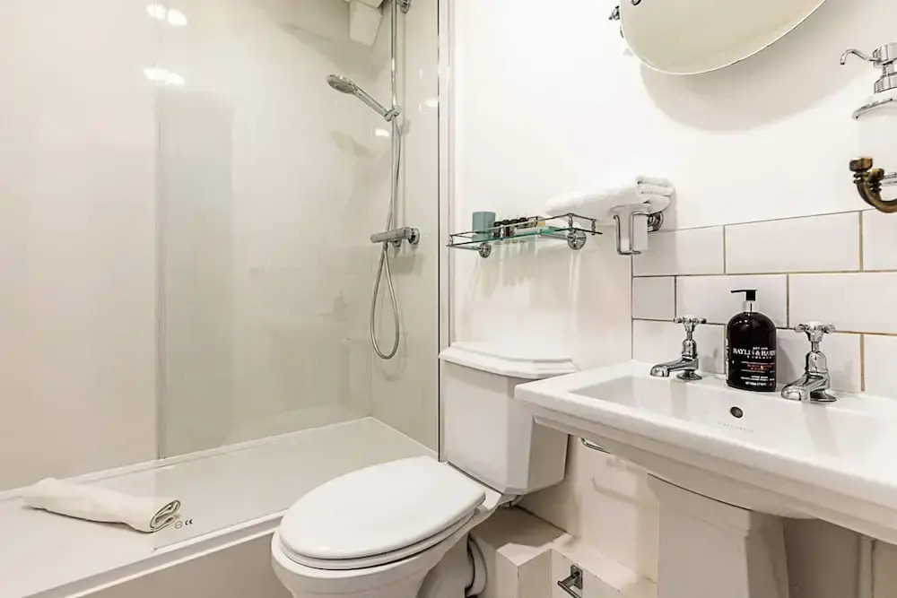 Stylish Buckingham Apartment Victoria