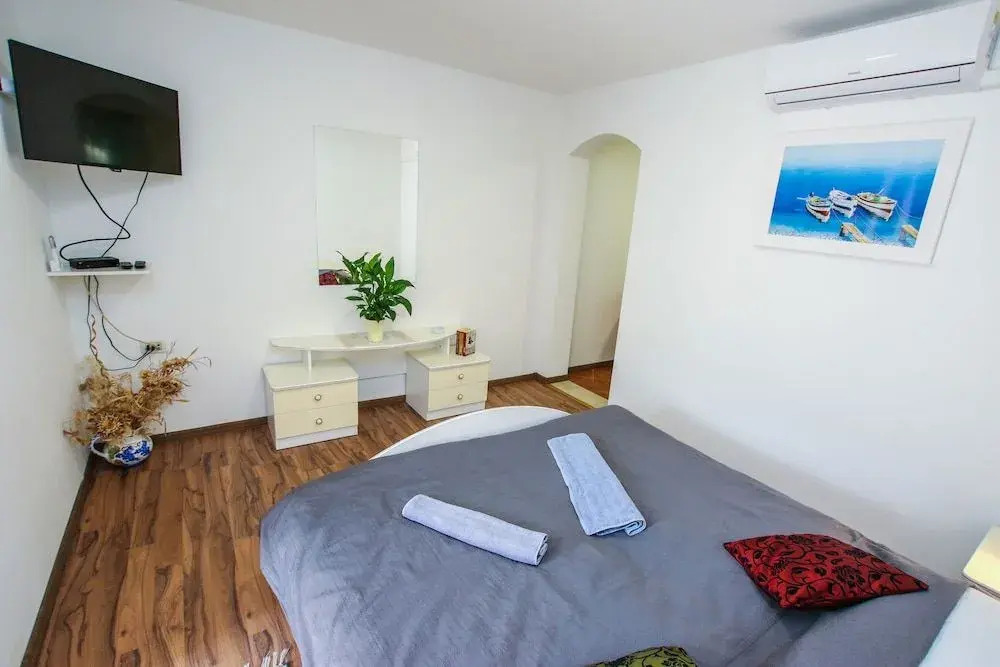 Apartment Luka 1