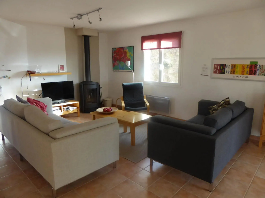 Cozy Villa in Caunes-Minervois with Swimming Pool