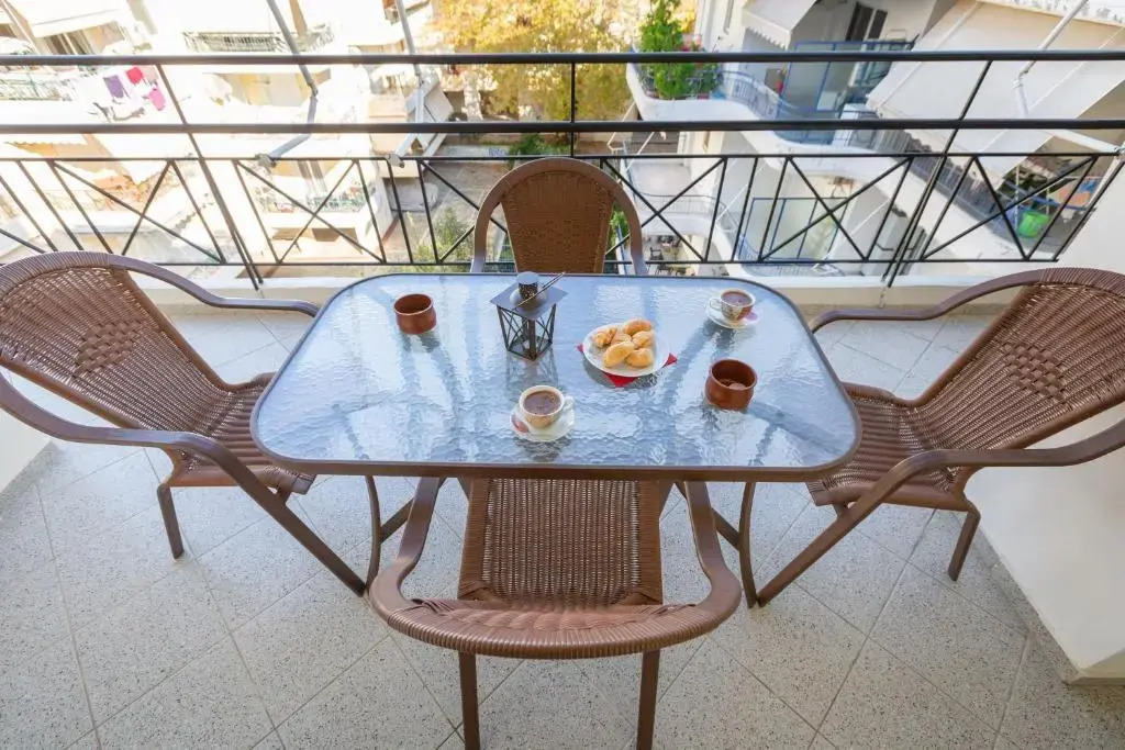 Liros House