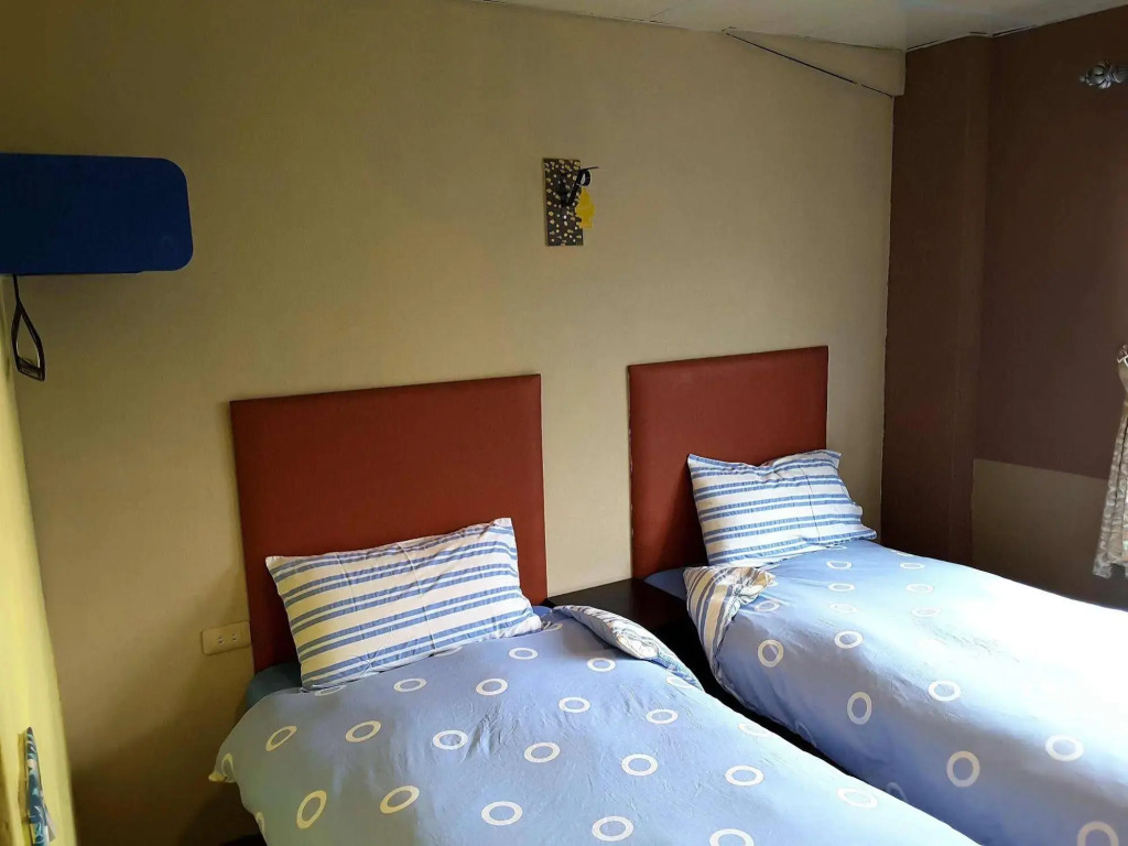 86 Guest House