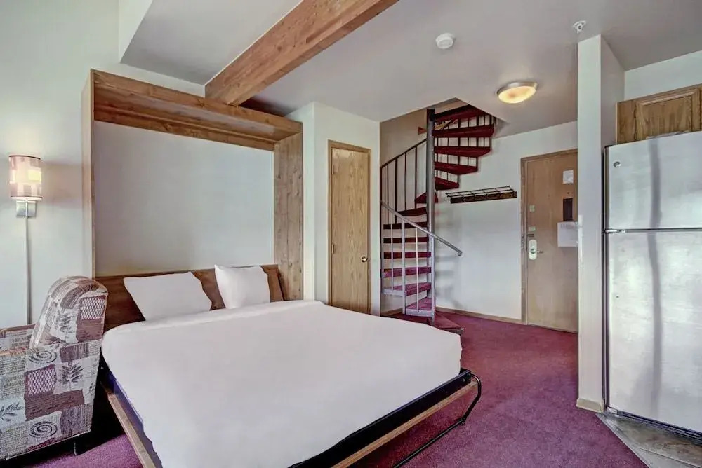 River Mtn Lodge E304