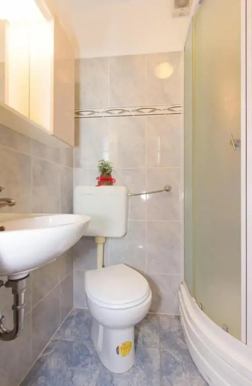 "brodarica Penthouse 4+2, Sea View"