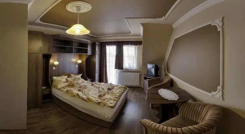 Hegyi Villa