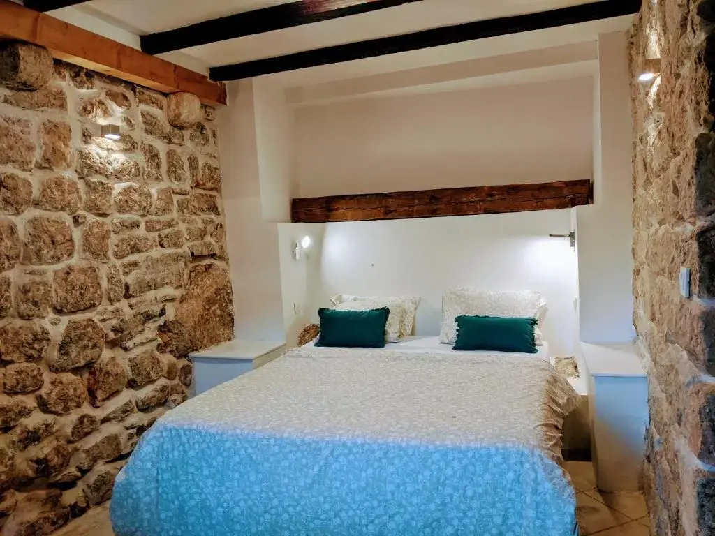 Romantic Rooftop View Hideaway- Old Town Nr 404