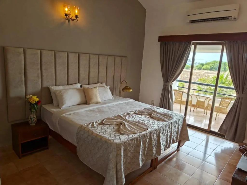 Luisa By the Sea SUITES & SEA FRONT ROOMS