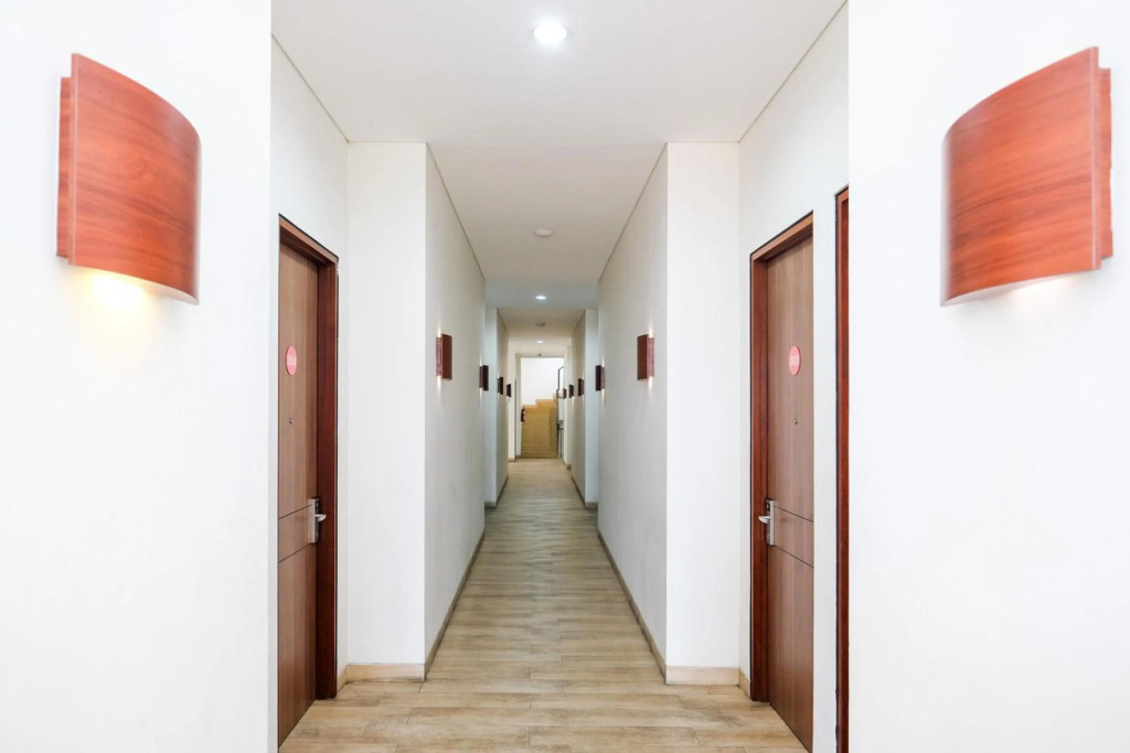 Sans Hotel Rajawali Surabaya by RedDoorz