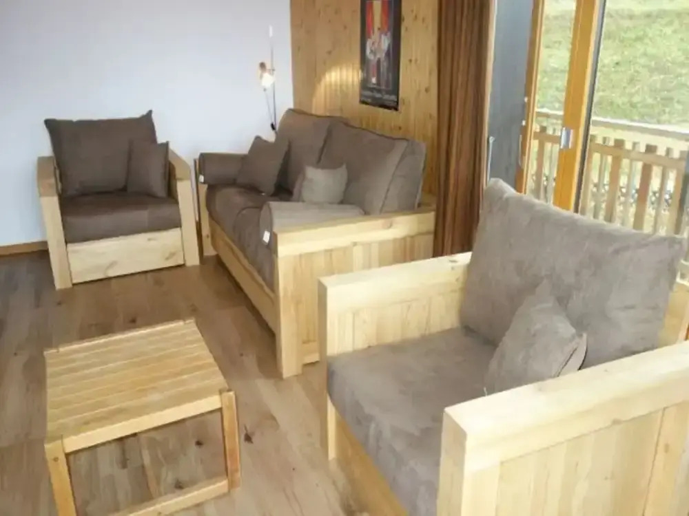 Ski Lift Apartment With Views