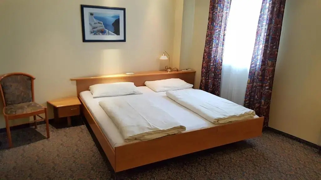 CenterCourt Hotel
