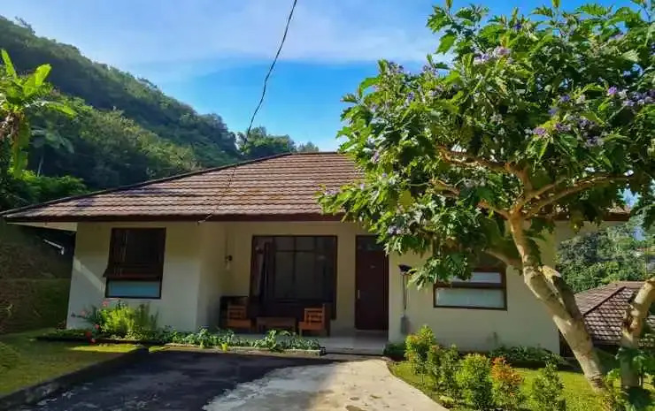 Villa Jabon Resort Pool Side