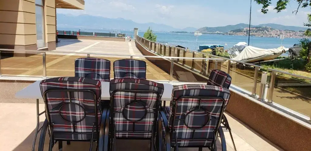Park Beach Apartments