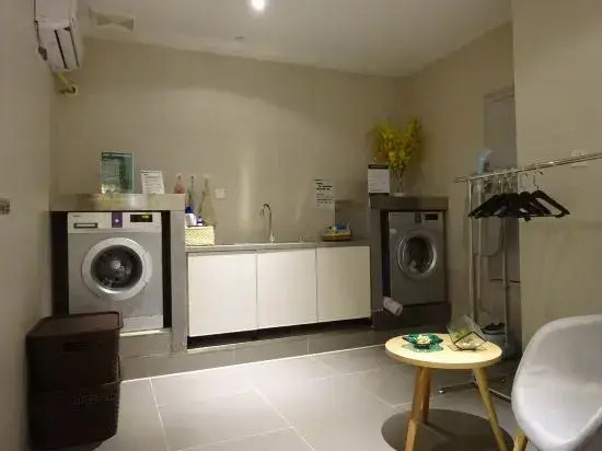 Homeinn Selected Hotel (Suining Central Avenue Wenxue North Road)