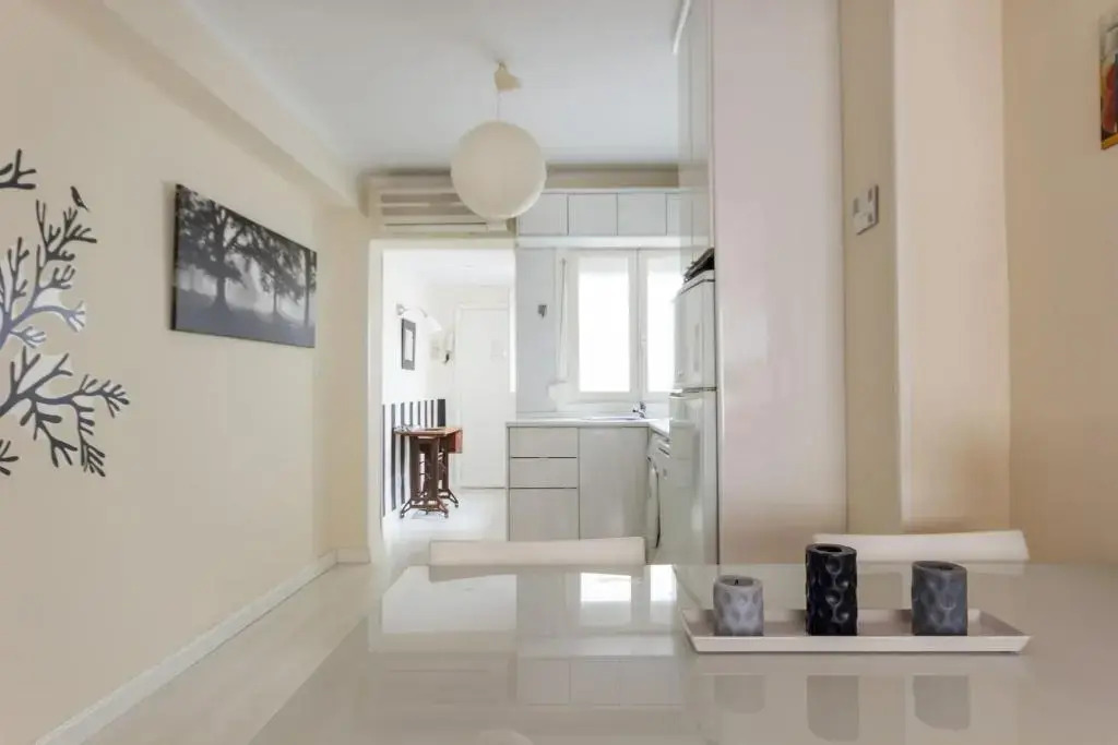 Nice Flat -200m Center-2 Baths- 3 Bedrooms 5Pers