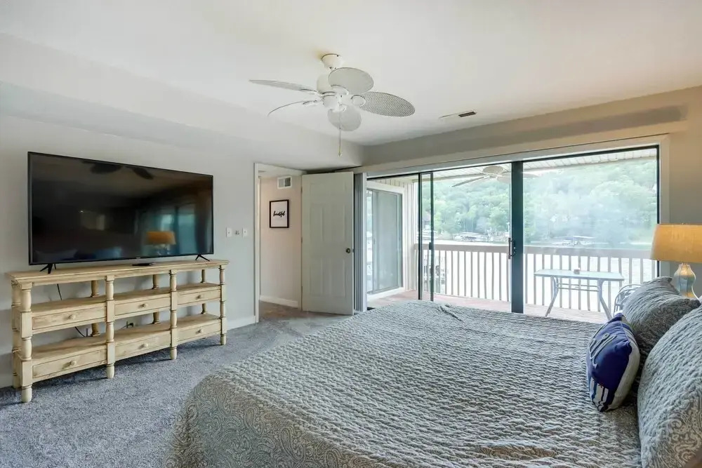 Unwind Poolside! Lakefront Osage Beach Condo