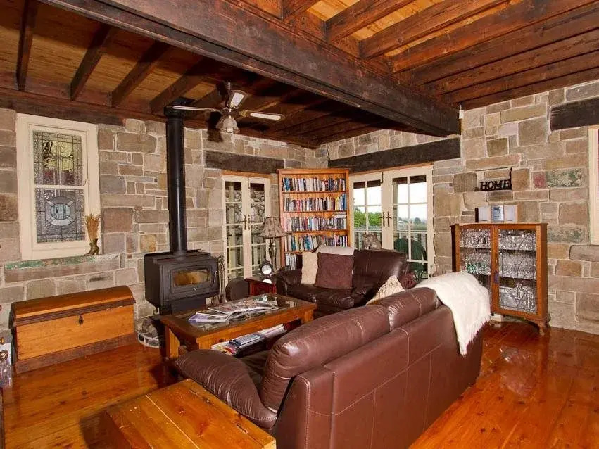 Bimbadeen Mountain House