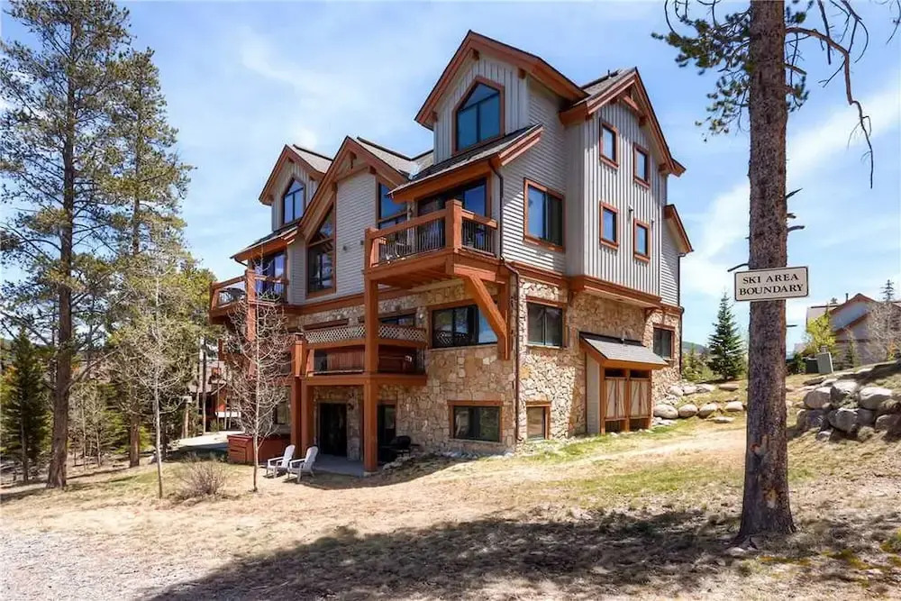 Saddlewood Townhomes